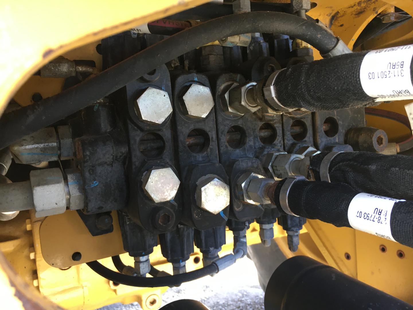 ./imagenes/INVOICE/2019/17135/RETROEXCAVADORA CAT 420F (9).JPG